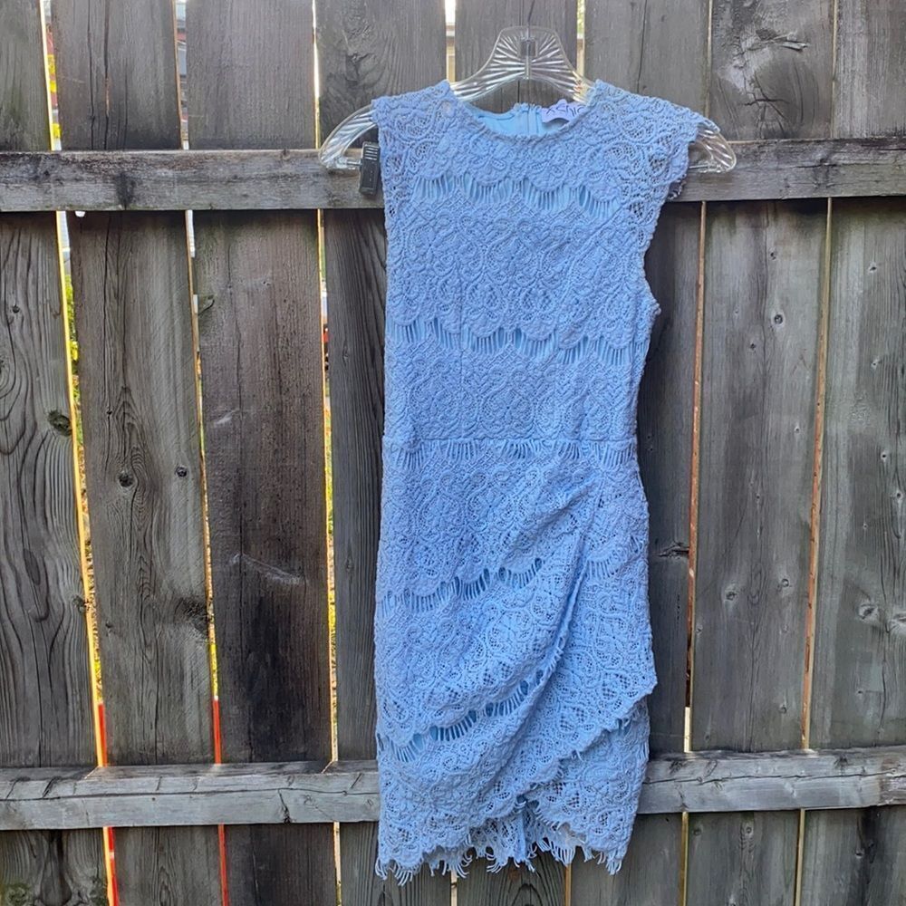 Xenia Boutique lace dress sz. 4